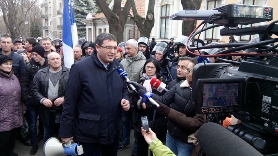 Усатый: Премьера не избирают, потому что готовят еще одну "аферу века".