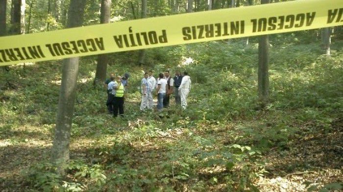 O tânără a fost găsită moartă în pădure. Foto: romaniatv.net