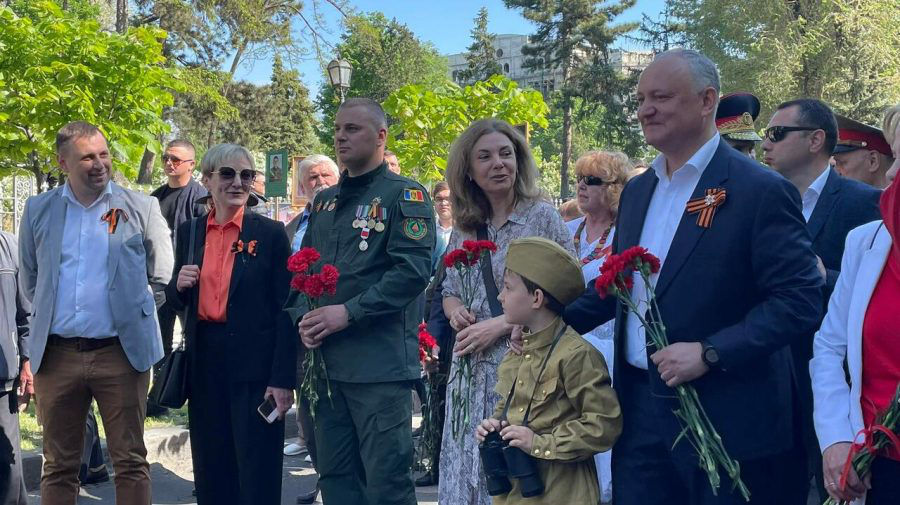 Полиция не получала уведомления, что Додон оспорил штраф за георгиевскую ленту.