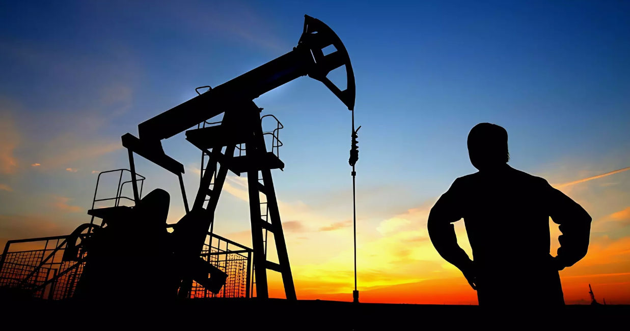 На Ближнем Востоке начала процветать контрабанда курдской нефти в Иран и Турцию.
