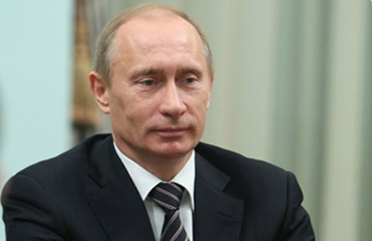 Президент России Владимир Путин заступился за русских девушек, которых раскритиковал архимандрит Тихон. Фото: cit.ua