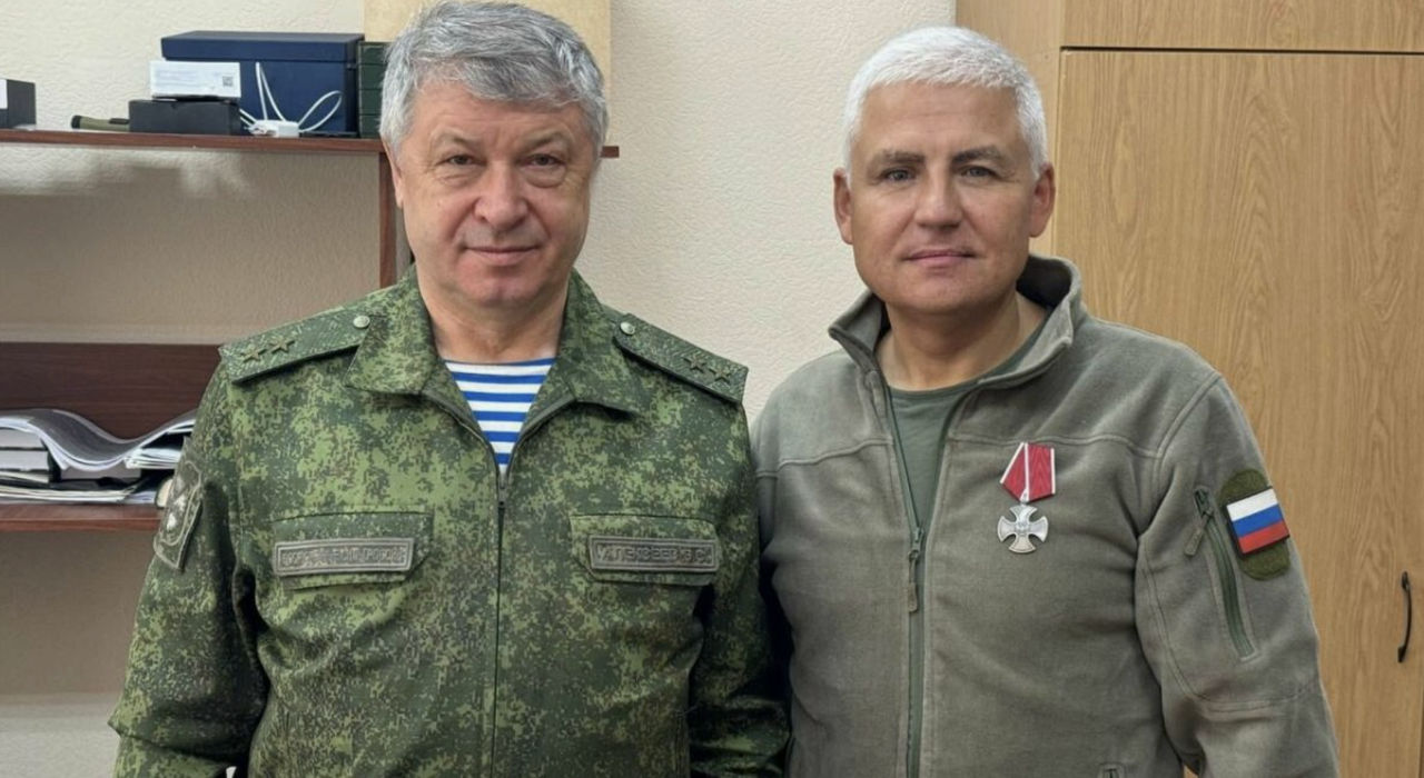 ФСБ раскрыла личности киллера и пособников покушения на замначальника ГРУ.