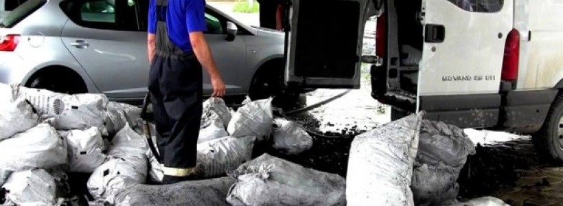 Специалисты рассматривают версию о самовозгорании.