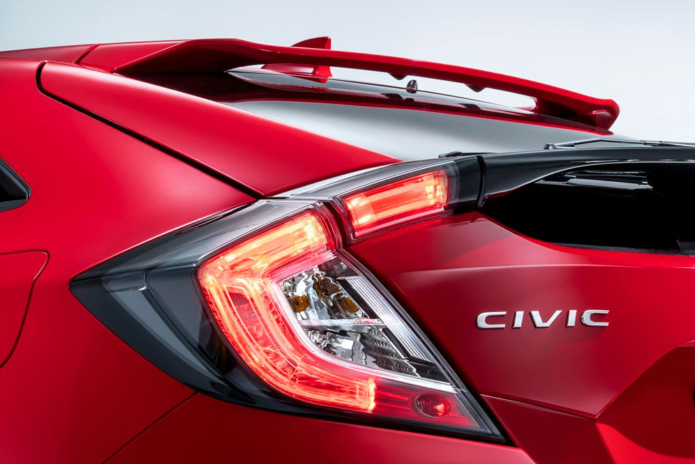 Honda анонсировала премьеру хэтчбека Civic для Европы.