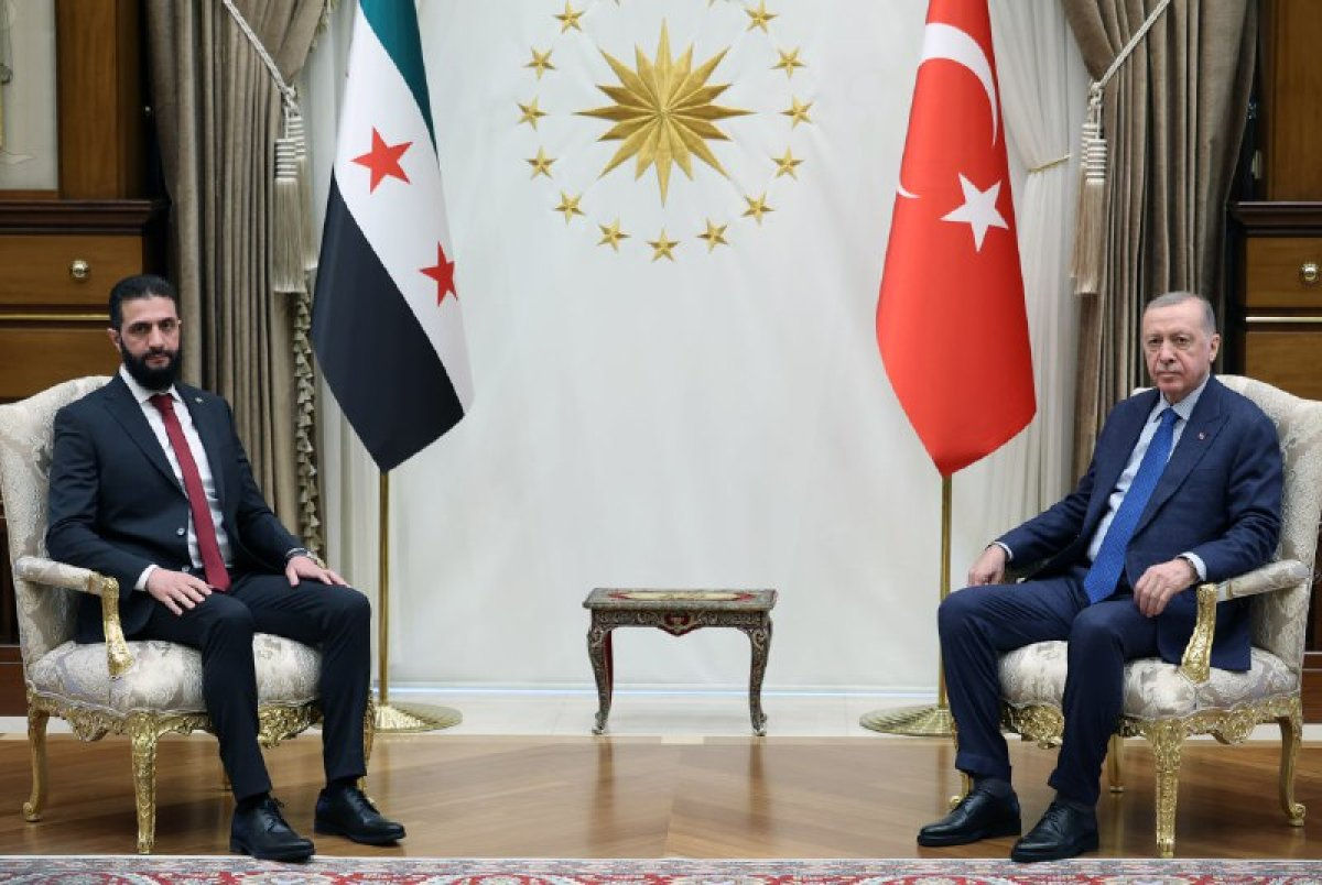 Turcia plănuiește să construiască două baze aeriene militare în Siria și să înceapă pregătirea unei noi armate.
