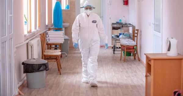 Отделение травматологии в больнице скорой помощи поместили в карантин.