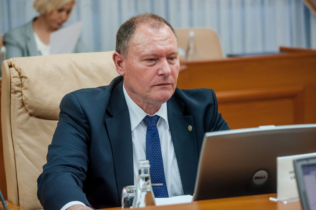 Врио премьер-министра РМ Аурелиу Чокой.