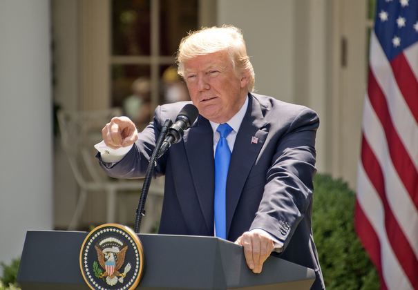 Trump continuă acuzaţiile la adresa lui Robert Mueller, Andrew McCabe şi James Comey.