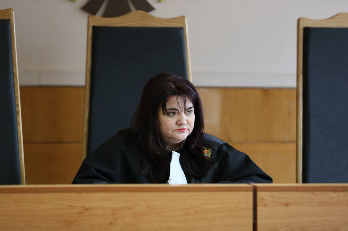 Одна из судей коллегии, оправдавшей Филата, подала заявление об отставке.