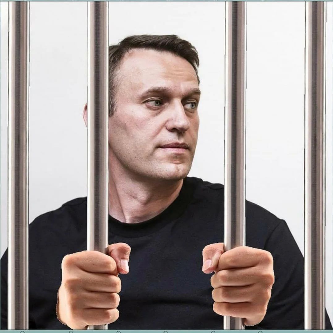 Навальный: Перечитывая новое обвинение, я протирал глаза.