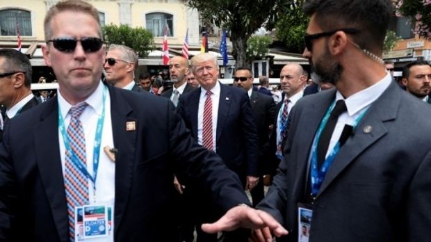 Un şofer din convoiul lui Trump, reţinut. Ce s-a descoperit