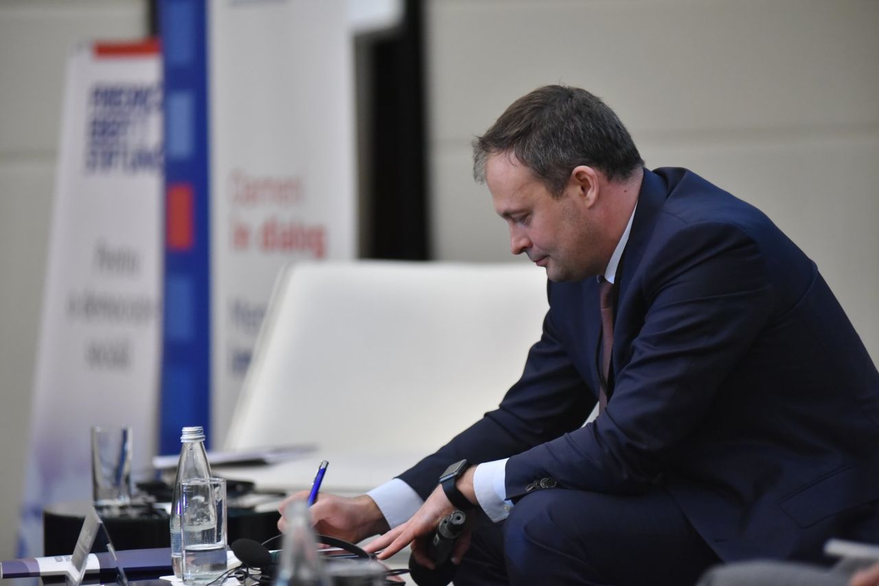 По словам Андриана Канду, в парламенте уже готовы проголосовать за  введение одномандатной системы. 