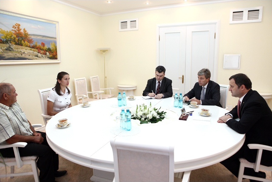 În acelaşi timp, au descris acţiunile pe care le-au întreprins până acum pentru a obţine eliberarea definitivă a lui Alexandru.