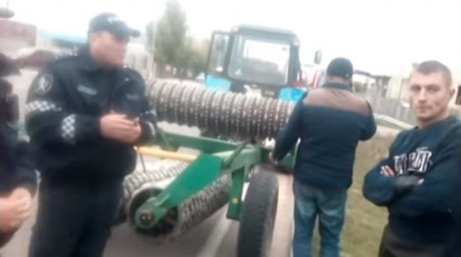 Polițist dim Cimișlia, luat la pumni de un tractorist beat criță. 