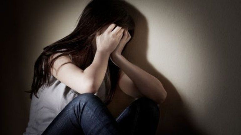 A violat două copile: Suspectul va petrece 21 de ani după gratii