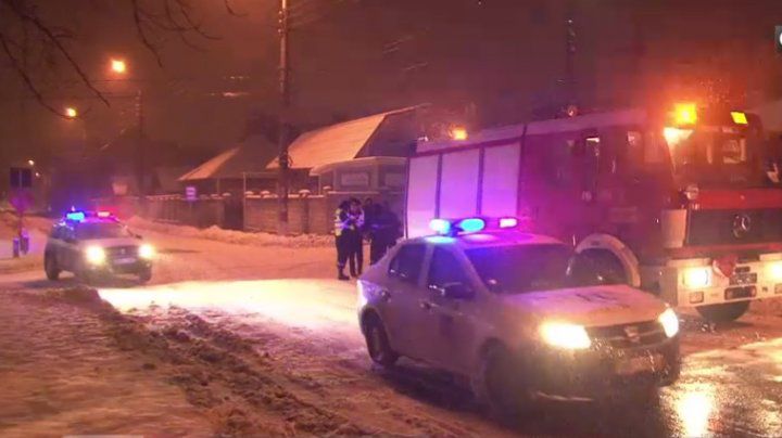 Un incendiu a izbucnit într-o casă la sol situată în sectorul Buiucani.