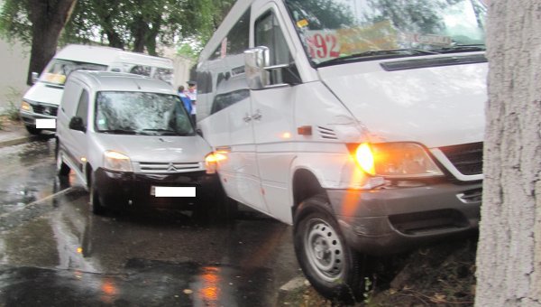 Всего в этих авариях пострадали 116 человек, а также погиб один несовершеннолетний.