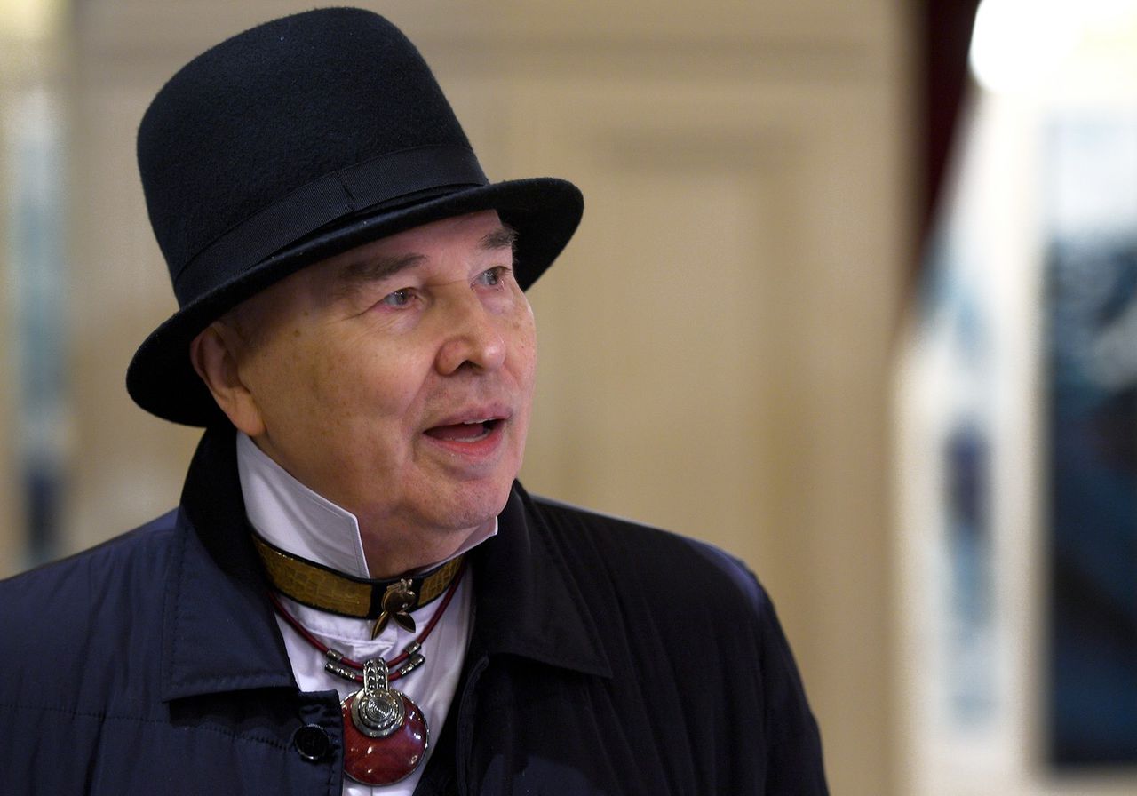 Модельер Вячеслав Зайцев госпитализирован в Москве.