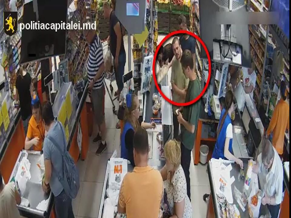 Poliția îl caută: Ar fi furat o geantă lăsată în dulapul de păstrare