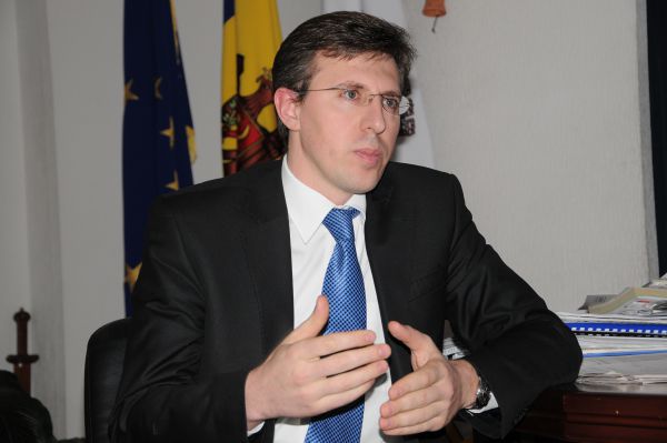 Dorin Chirtoacă, spune că decizia lui Andrian Candu, de a publica raportul Kroll este una disperată. Foto: evzmd.md