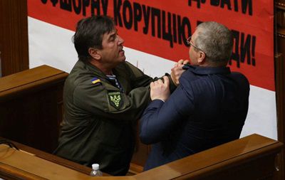 В Раде вновь подрались депутаты.