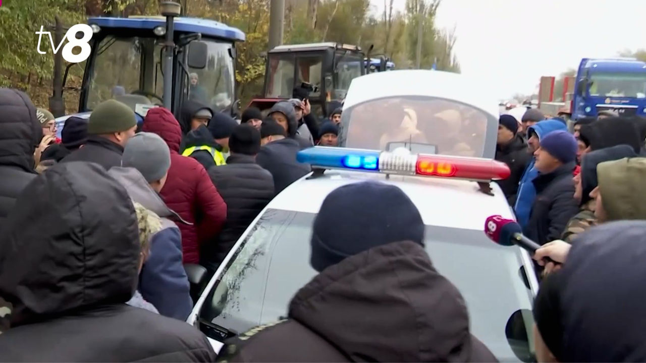 Задержанные полицией фермеры рассказали об инциденте.