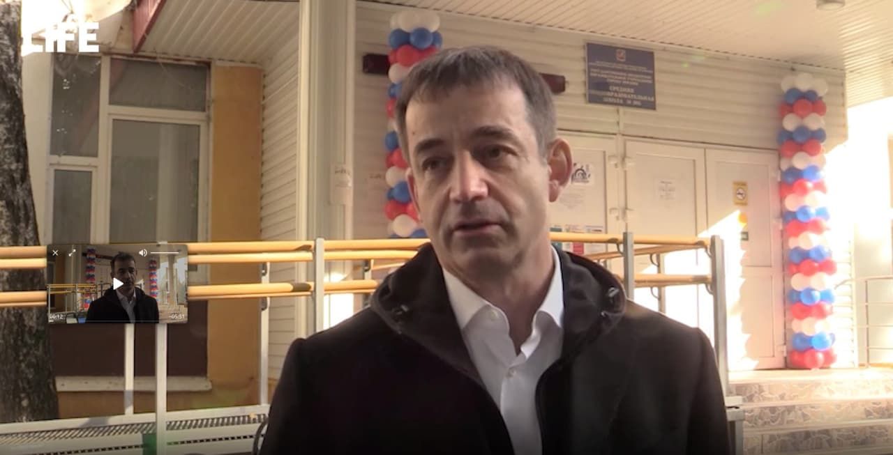 Кандидат в депутаты Дмитрий Певцов лично проверил работу избирательных участков в Москве.