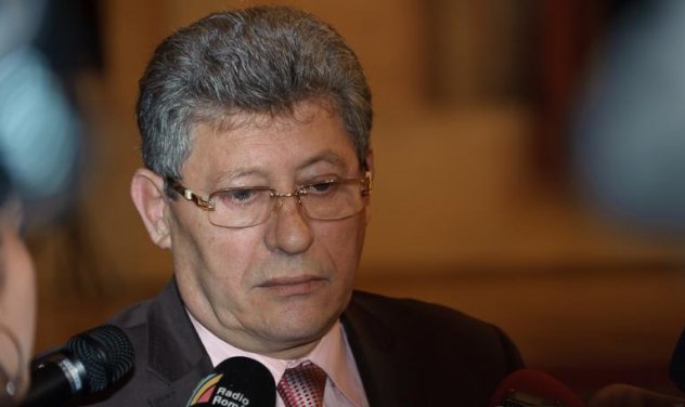 Mihai Ghimpu, a acţionat în judecată semnătura deputatului Ion Hadârcă, pe Acordul de constituire a noii Coaliţii de guvernare. 