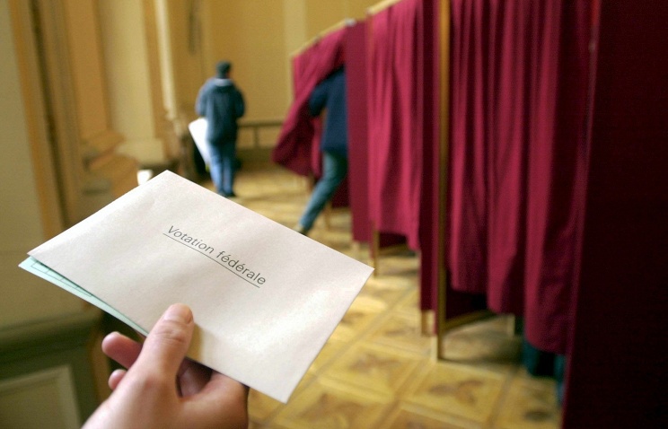 Согласно опросам общественного мнения, 64% швейцарцев проголосуют против введения минимальной зарплаты.