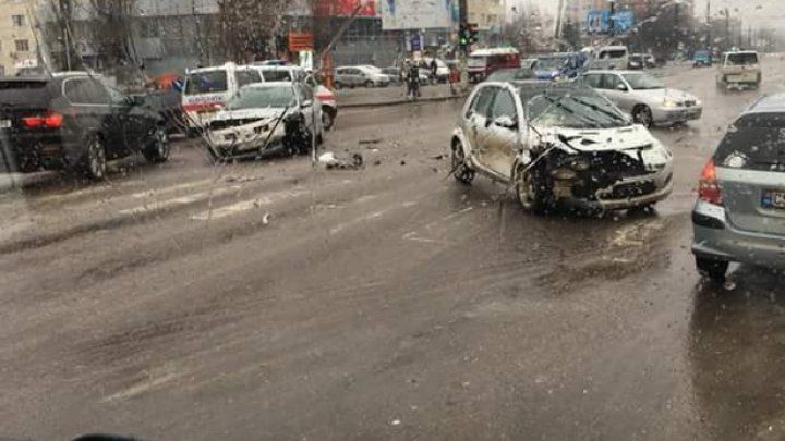 Accident violent pe strada Alba Iulia din sectorul Buiucani al Capitalei