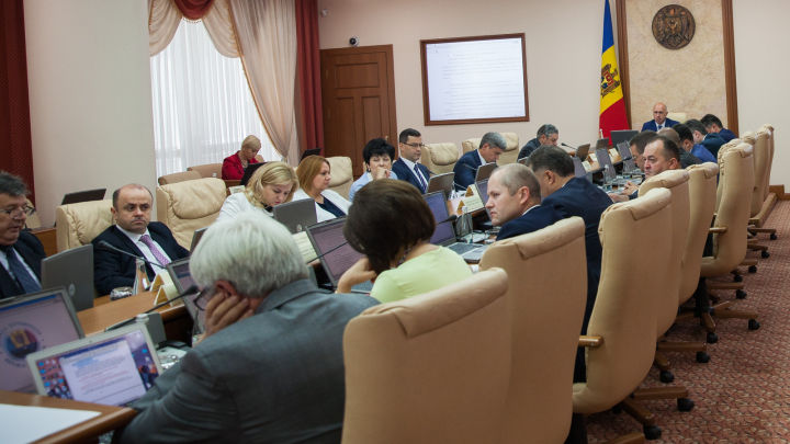 Regulamentul privind modul de ţinere a Registrului, aprobat de Guvern