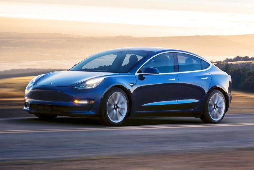 Маск назвал точную дату выпуска полного автопилота для электрокаров Tesla.