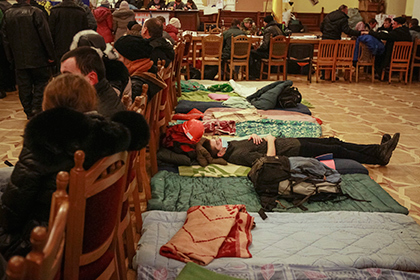 Активисты в городском совете Киева. Фото: Глеб Гаранич / Reuters