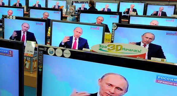 Propaganda lui Putin, adresată publicului din afara Rusiei, funcționează mai complicat. Asta însă funcționează perfect în spațiul rusesc.