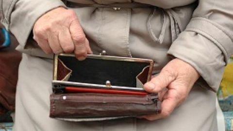 Проблема возникла после того, как у 75-летней пенсионерки взяли на поверку счетчик.