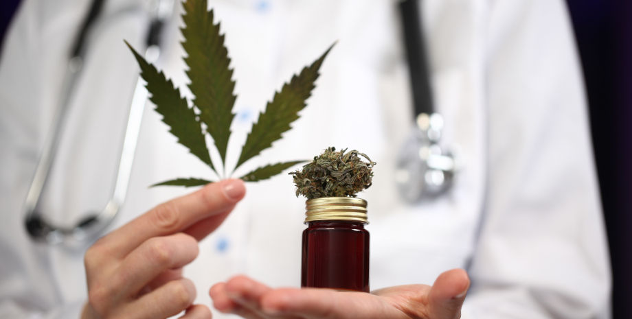 Medicamente pe bază de canabis, vândute pentru prima dată în Ucraina.