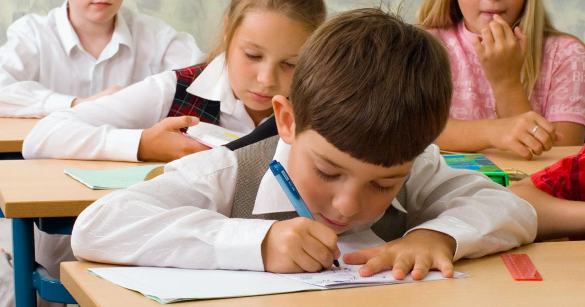 Revenirea la note în clasa a IV-a: Ministerul Educației testează sistemul.