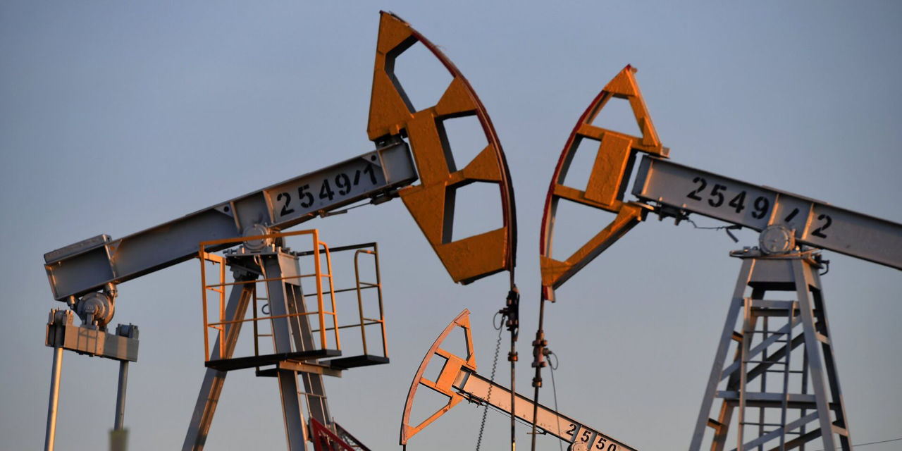 Эстония, Литва и Польша предложили снизить потолок цен на российскую нефть.
