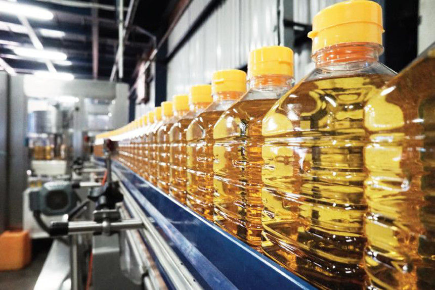 Exporturile de ulei de floarea-soarelui din Moldova au crescut de opt ori.