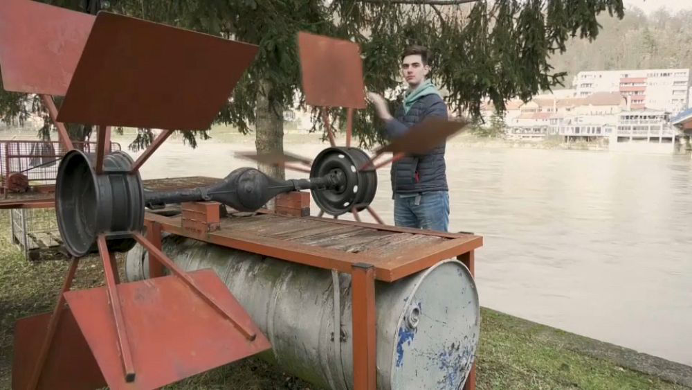 Боснийцы делятся опытом строительства мини-электростанций.
