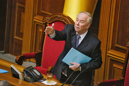 Спикер Верховной Рады регионал Владимир Рыбак написал заявление об отставке.