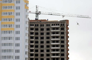 Строительная компания незаконно заняла участок по ул. Текуч,3 в Кишиневе, где возводит четыре жилых дома. Фото: evz.ro