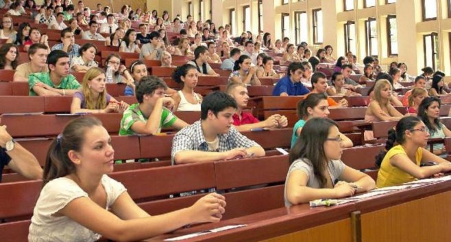 Ambasada Federaţiei Ruse în Republica Moldova a anunţat despre posibilitatea depunerii cererii pentru a învăţa gratuit la instituțiile de învățământ superior.