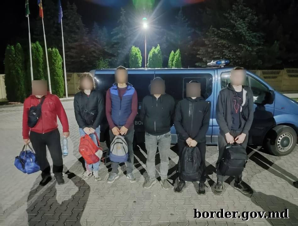 Шесть украинцев задержаны за незаконное пересечение границы с Молдовой.