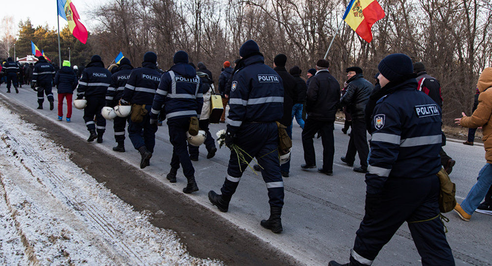 Numărul de locuri vacante în organele poliţiei este de aproape o mie. Foto:  Sputnik/ Miroslav Rotari