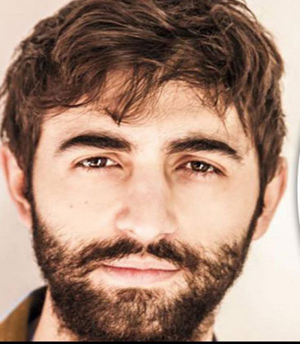 Un actor s-a spânzurat pe scenă, în fața publicului. Foto: realitatea.net
