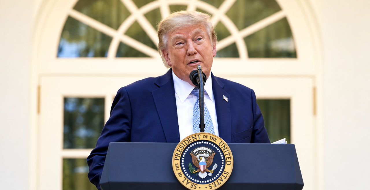Трамп предложил переименовать Атлантический или Тихий океан в свою честь.