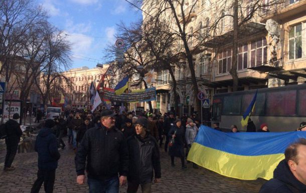 В центре Киева на Майдане Незалежности прошла акция, организованная ОУН и бойцами добровольческих батальонов. 