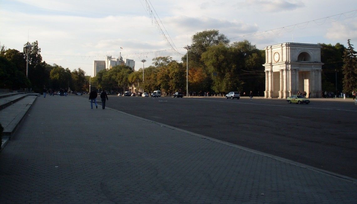 Traficul rutier, suspendat pe bulevardul Ştefan cel Mare şi Sfânt. Foto: wikimedia.org