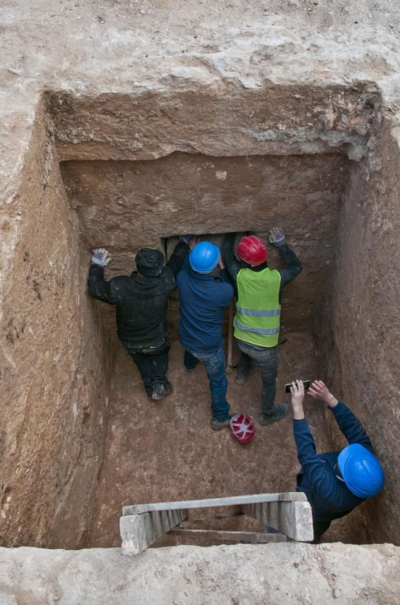 В Израиле открыли гробницу куртизанки, сопровождавшей армию Александра Македонского.